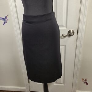 Chic Minimalist Ponte Pencil Skirt with Gold Exposed Zipper Size 12